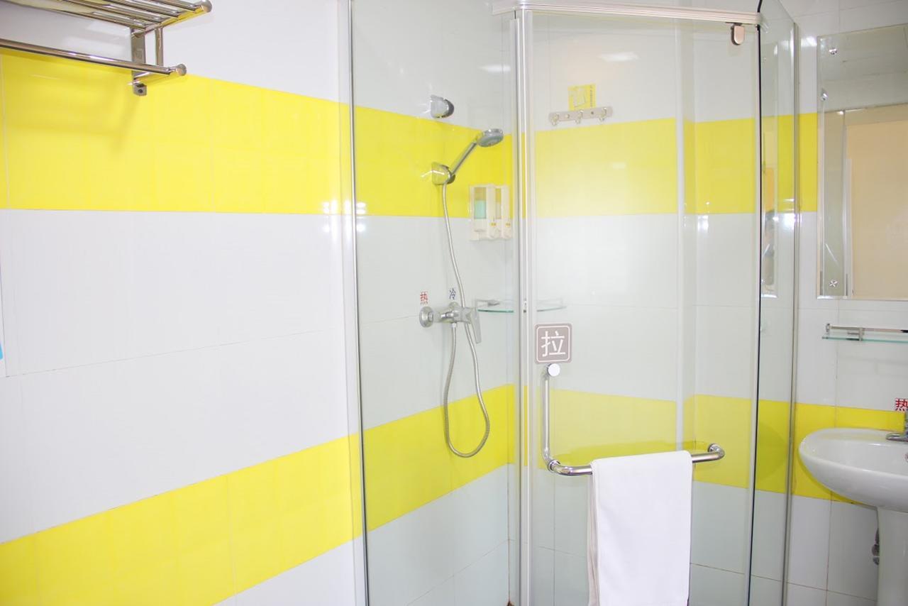 7Days Inn Zhongshan Li He Square Dış mekan fotoğraf